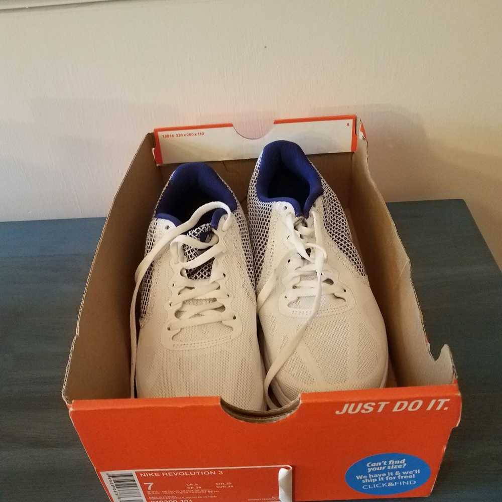 Mens nikes